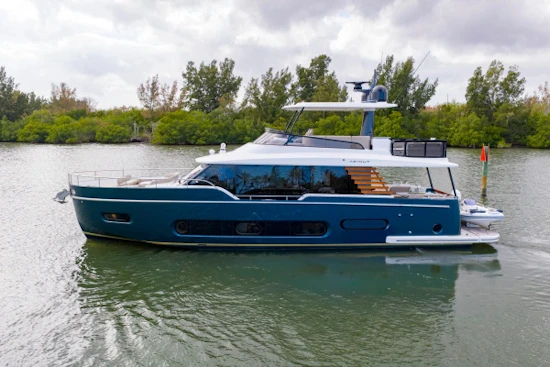 Azimut Magellano 60 Yacht For Sale