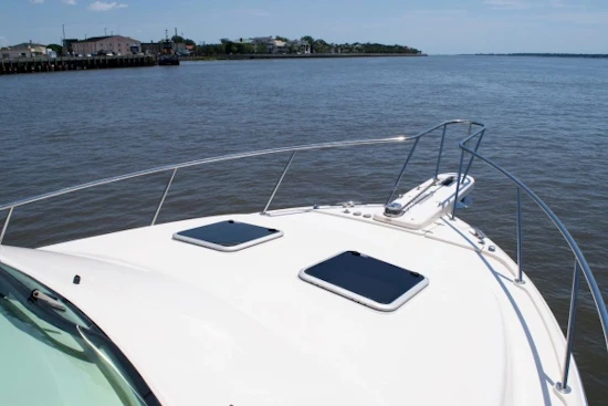 Grady-White 370 Express Yacht For Sale