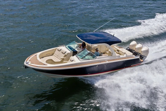 Chris-Craft Launch 35 GT Yacht For Sale
