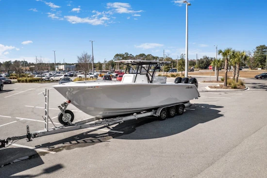 SeaHunter 33 Yacht For Sale