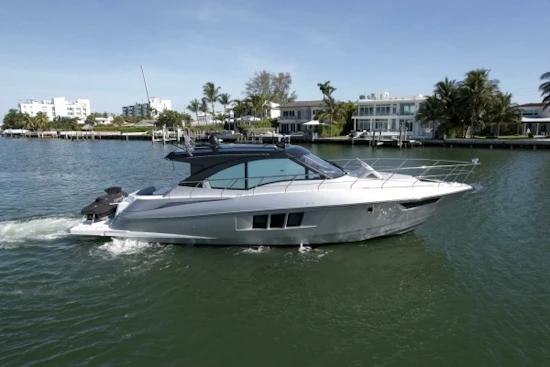 Cruisers 45 Cantius Yacht For Sale