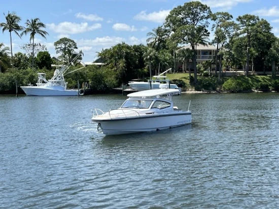 Nimbus Weekender 9 Yacht For Sale