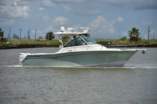Grady-White 330 Express Yacht For Sale