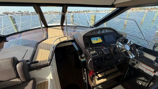 Regal 46 Sport Coupe Yacht For Sale