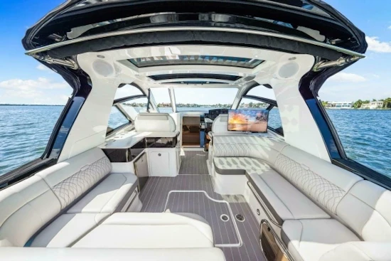 Sea Ray 370 Sundancer Yacht For Sale
