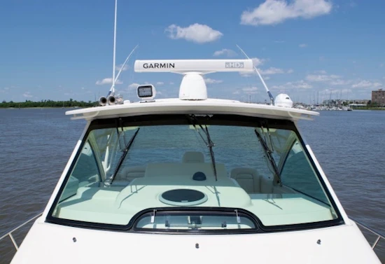 Grady-White 370 Express Yacht For Sale