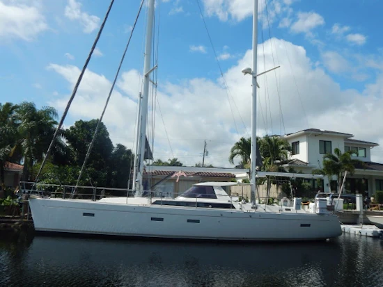 Amel 55 Yacht For Sale