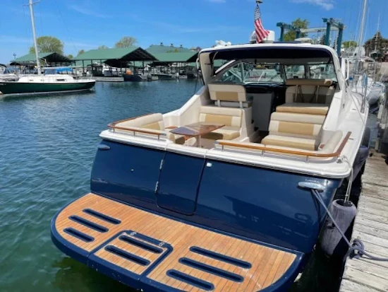 Tiara Yachts 3100 Coronet Yacht For Sale