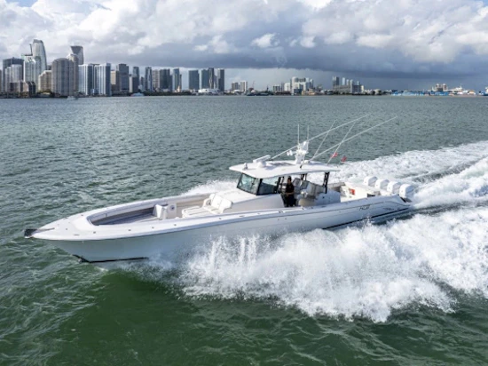 HCB 53 Suenos RXV Yacht For Sale