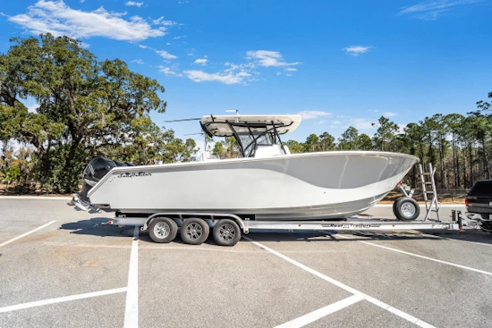 SeaHunter 33 Yacht For Sale