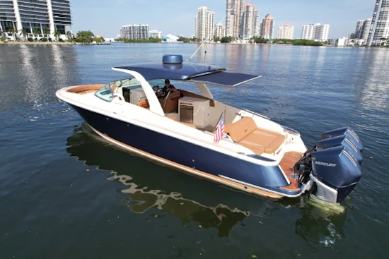 Chris-Craft Launch 35 GT Yacht For Sale