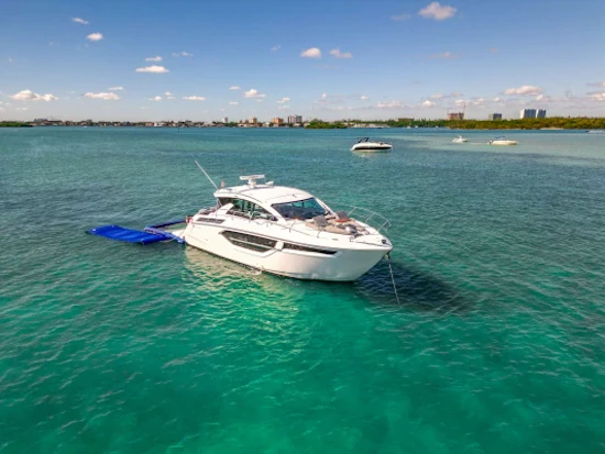 Cruisers Yachts 42 Cantius Yacht For Sale
