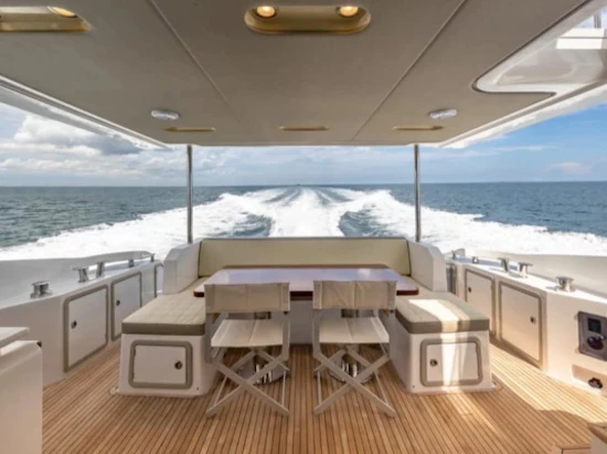 Azimut 66 Fly Yacht For Sale