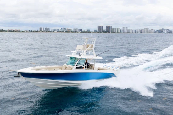 Boston Whaler 380 Outrage Yacht For Sale