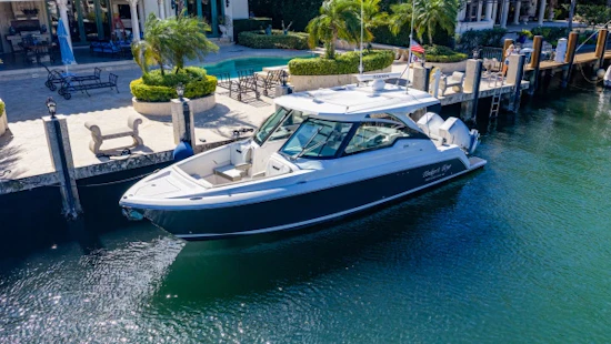 Tiara Yachts 34 LX Yacht For Sale
