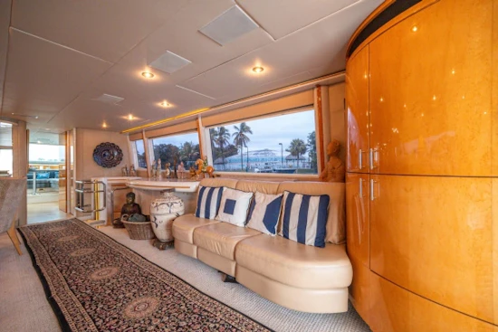 Lazzara Yachts Skylounge Yacht For Sale