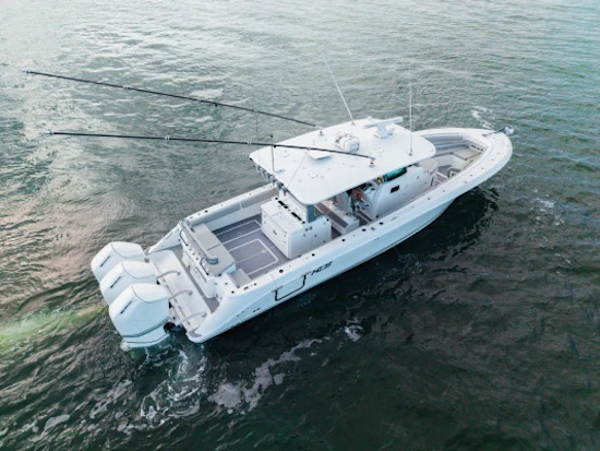 HCB 42 Lujo Yacht For Sale
