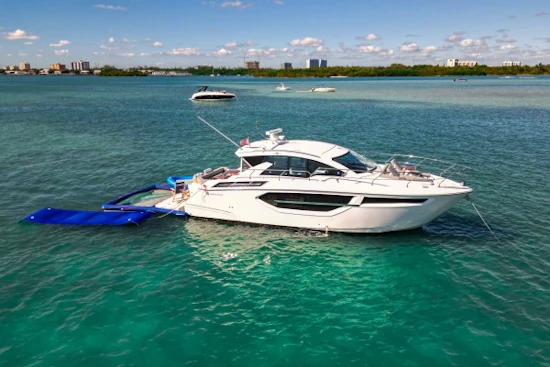 Cruisers Yachts 42 Cantius Yacht For Sale