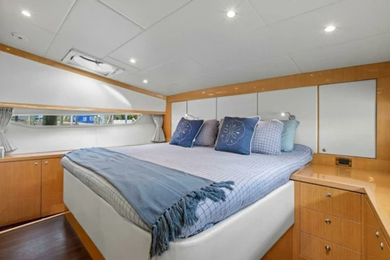 Mares 47 Outboard Express Catamaran Yacht For Sale