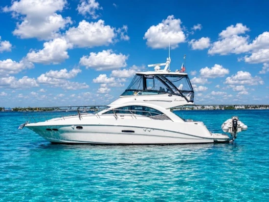 Sea Ray 470 Sedan Bridge Yacht For Sale