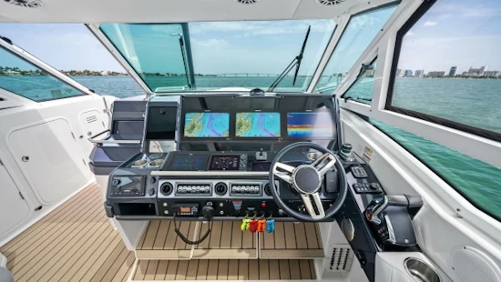 Formula 430 Super Sport Crossover Yacht For Sale