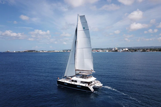 Lagoon 560 S2 Yacht For Sale