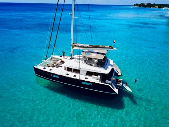 Lagoon 560 S2 Yacht For Sale