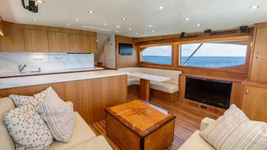 Hatteras 60 GT Yacht For Sale