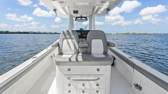 Regulator 31 Yacht For Sale