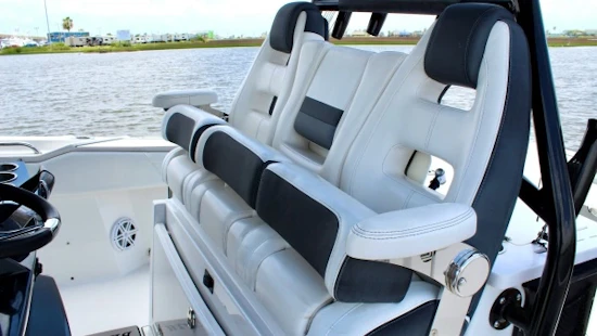 Blackfin 332 Center Console Yacht For Sale