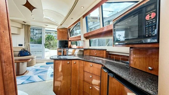 Meridian 391 Sedan Yacht For Sale