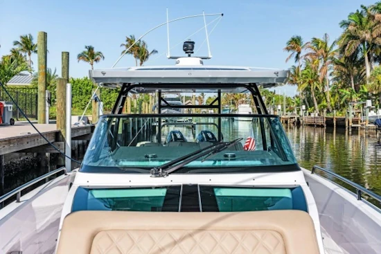 Axopar 37 Suntop Yacht For Sale