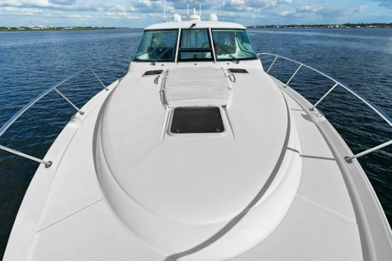 Tiara Yachts 4300 Sovran Yacht For Sale