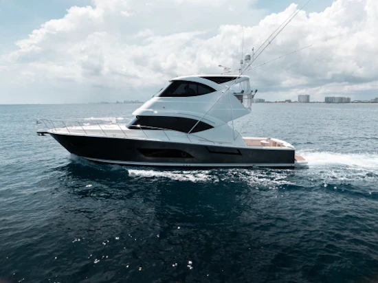 Riviera 53 Enclosed Flybridge Yacht For Sale