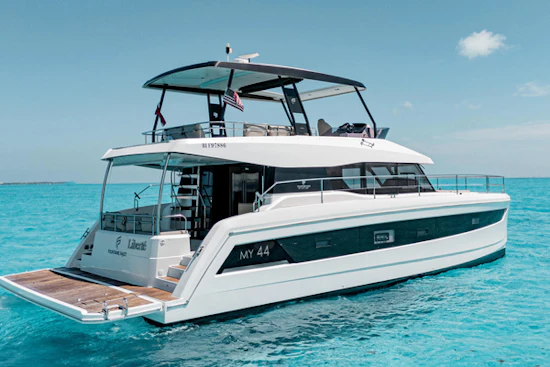 Fountaine Pajot MY6 Yacht For Sale
