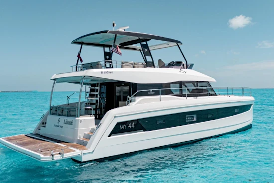 Fountaine Pajot MY6 Yacht For Sale