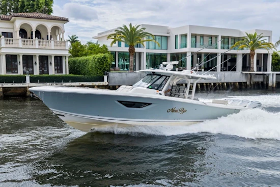 Pursuit S 428 Sport Yacht For Sale