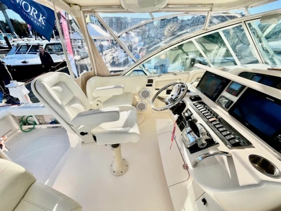 Grady-White 360 Express Yacht For Sale