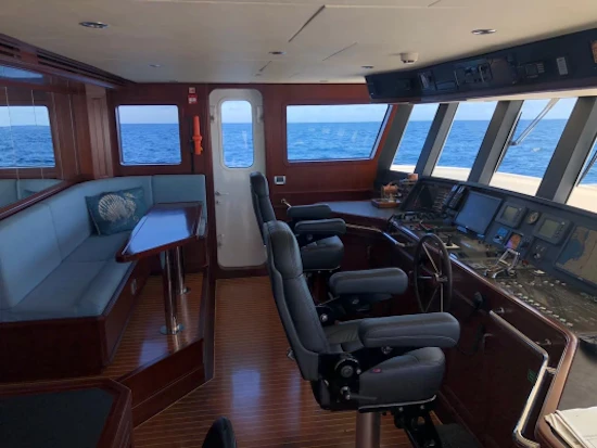 Custom Overing Yacht For Sale