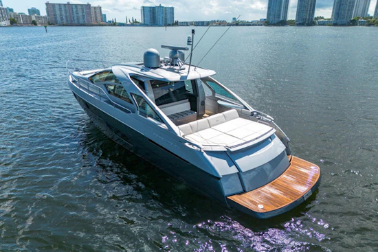 Pershing 5x Yacht For Sale