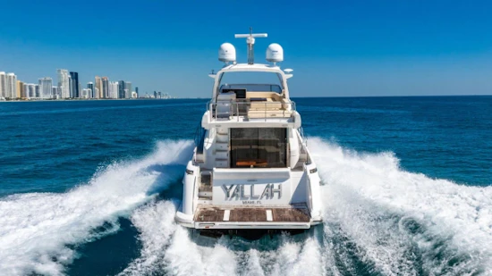 Azimut 54 Flybridge Yacht For Sale